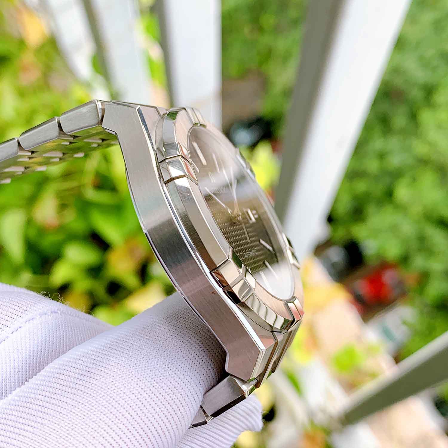 Maurice Lacroix Aikon 42mm AI6008SS0023301 Used